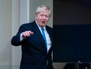 Primer ministro británico Boris Johnson da positivo por coronavirus