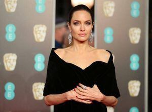 FOTO: Filtran imagen de Angelina Jolie como 'Sersi', la poderosa heroína de Marvel