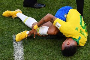 Tite defendió a Neymar de las críticas mexicanas: "Él no hizo nada, lo pisan"