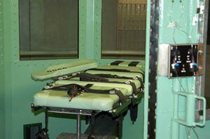 Posponen ejecución de condenado a muerte luego de que no pudieran “encontrar” las venas para administrarle la inyección letal