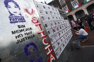 #8M: Dirigible sobrevuela en la CDMX para exigir justicia por feminicidios