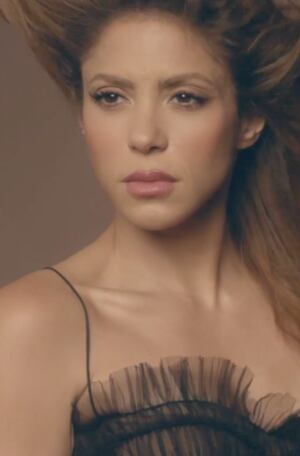 Shakira habla por primera vez de ruptura con Piqué: “Solo quería quedarme en la cama, acurrucada con mis hijos”