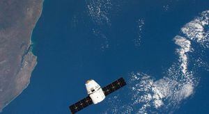 Sequência de imagens mostra impressionante aproximação da nave Dragon à Estação Espacial