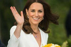 Kate Middleton deslumbra con un hermoso vestido veraniego