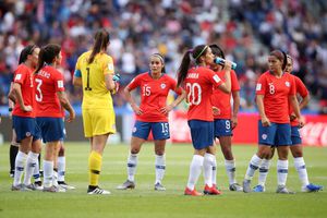 ¿Tiane Endler vuelve a Chile? Las movidas de la Roja femenina tras el Mundial de Francia