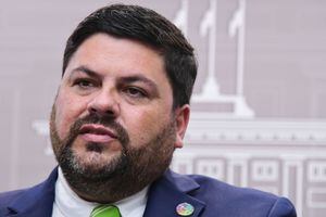 Secretario de Salud dice que sus medidas contra el COVID “no son exageradas ni a destiempo”