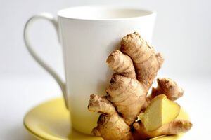 El té de jengibre es ideal para acelerar el metabolismo y hacerle frente a las horas que pasas sentado