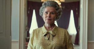 ¡Increíble parecido! Fotos de la nueva Reina Isabel II impactan fans de "The Crown"