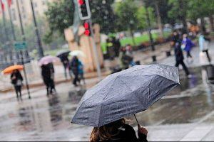 Especialistas advierten que Santiago no está preparado para la lluvia