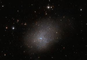 NASA: Telescopio Espacial Hubble capta una extraña supernova remolino a 150 millones de años luz