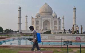 India reabre el Taj Mahal en medio de récord por contagios por Covid-19