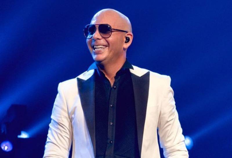 Debilidad pelo dirigir TikTok revive la canción “El taxi”, de Pitbull, y la vuelve a ser un éxito