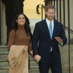 Príncipe Harry usaba una cuenta secreta de Instagram para hablar con Meghan Markle