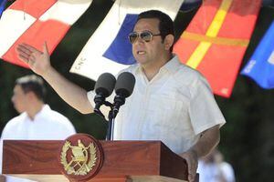 Presidente asegura que los adversarios del Ejército tienen un enemigo llamado Jimmy Morales
