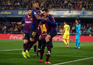 El Barcelona salvó un milagroso empate ante el Villarreal con un asistidor Vidal y dos goles en los descuentos