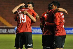 El Tucu Hernández anotó un golazo en la clasificación de Independiente en la Sudamericana