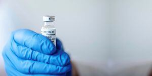 Coronavirus: Pfizer arranca logística de fabricación de vacuna, quiere entregar 100 millones este 2020