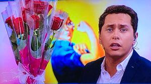 Karol Lucero es criticado por regalar flores, hablar de feminismo y desear un "feliz día de la mujer"