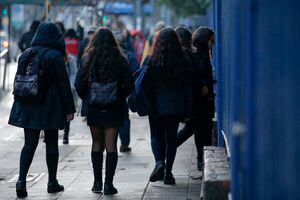 Prisión preventiva para psicopedagogo en práctica que fue acusado de abuso sexual en contra de cinco niñas de colegio en Buin