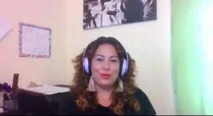 Director cita a maestra que se hizo viral por desahogo