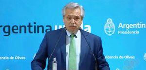 Esa costumbre de Fernández de equivocarse con cifras de Chile: embajador chileno lo corrige