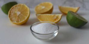 Aprende a preparar un exfoliante casero con bicarbonato, limón y miel