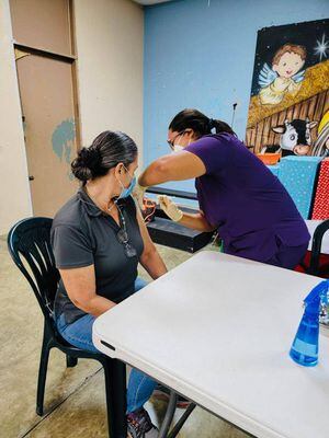Salud confirma que vacunaron a personas en Peñuelas con dosis expiradas