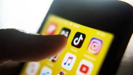 Informe tecnológico asegura que las personas miran 10 veces más videos en TikTok que en los Reels de Instagram