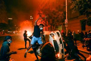 La ira por la brutalidad y racismo policial no se detiene en Estados Unidos: manifestaciones desde Filadelfia a Los Angeles