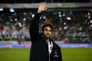 Lujos, recuperando y en su estilo: El aplaudido regreso de Jorge Valdivia a Colo Colo