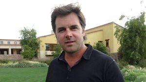 Actor Rodrigo Rochet muere tras capotar helicóptero que pilotaba