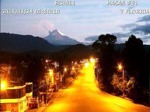 Volcán Sangay: Actividad eruptiva en la madrugada del 24 de agosto