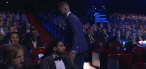 VIDEO. El incómodo gesto entre Sergio Ramos y Mohamed Salah del que todos hablan