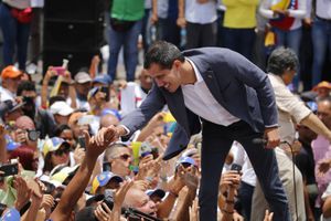 Venezuela: Juan Guaidó dice que la Asamblea Nacional podría aprobar una intervención de EE.UU.