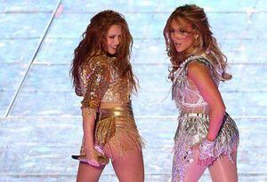 Jennifer Lopez se emocionó al ver a Shakira cantar en el Super Bowl