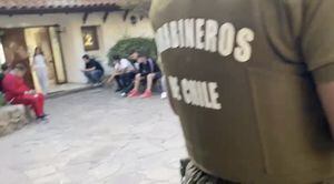 Empresario musical y nueve más son detenidos por fiesta en casona en Peñalolén
