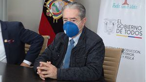 Rectores de universidades fueron invitados por el ministro Juan Carlos Zevallos al proceso de vacunación contra la covid-19