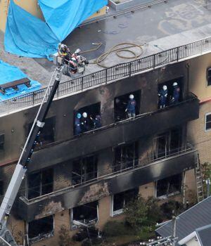 Japón: Asciende a 33 muertos y decenas de heridos por incendio provocado