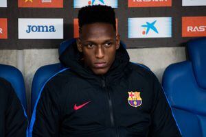 Yerry Mina habría aceptado su salida del FC Barcelona