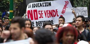 Universitarios convocan gran movilización nacional