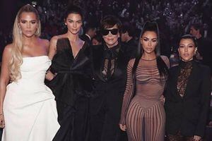 5 momentos en los que las Kardashian abusaron del Photoshop y deformaron sus cuerpos