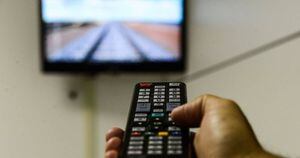 FBI alerta sobre riscos de segurança associados a Smart TV