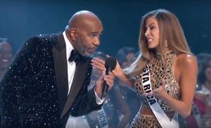 Miss Universo: Miss Costa Rica hace broma al conductor Steve Havey