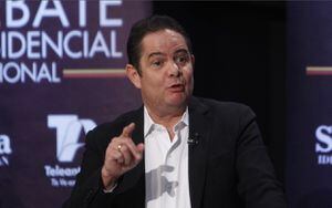 Vargas Lleras pide evitar que dinero de Venezuela afecte elecciones de Colombia