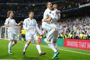 El Gato Benzema le dio otra vida a un Real Madrid que irá por el tricampeonato de la Champions
