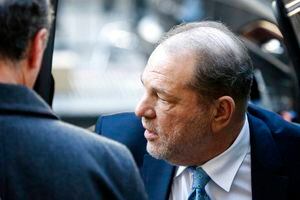 Condenan a 23 años de cárcel a Harvey Weinstein por abuso sexual y violación