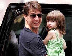 Por su cumpleaños Suri Cruise reaparece en tierna fotografía