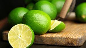 Cinco asombrosos beneficios del limón que tal vez desconocías