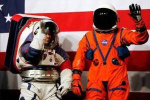 Los nuevos trajes espaciales de la NASA para volver a la Luna
