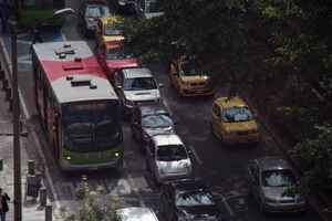 La carrera Séptima cuenta con 11 nuevos paraderos de buses